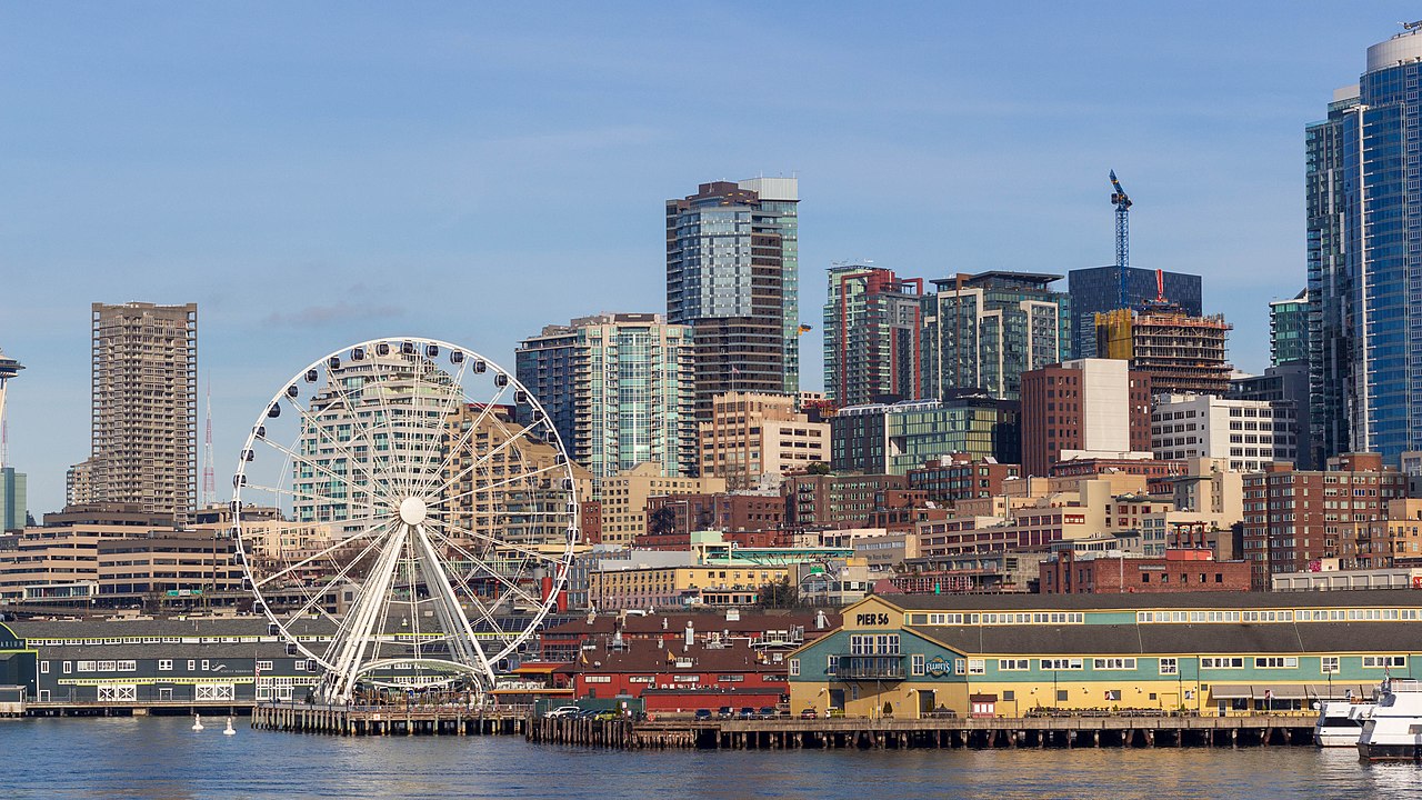 1280px-Seattle_Skyline_2019-1102.jpg